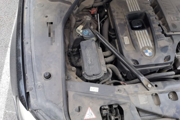 Used BMW 7 Series 2009 740Li Leading Model Engine Bay Right