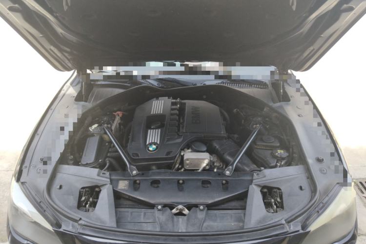 Used BMW 7 Series 2009 740Li Leading Model Engine Bay