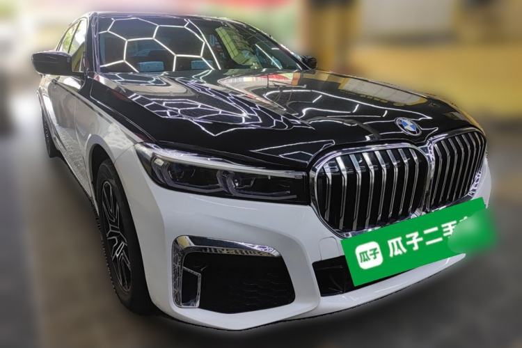 Used BMW 7 Series 2009 730Li Luxury Model Front Right 45 Deg