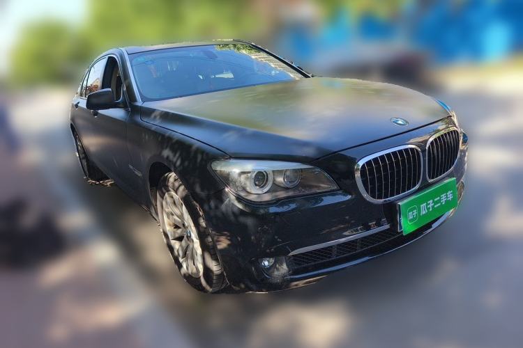 Used BMW 7 Series 2009 740Li Luxury Model Front Right 45 Deg
