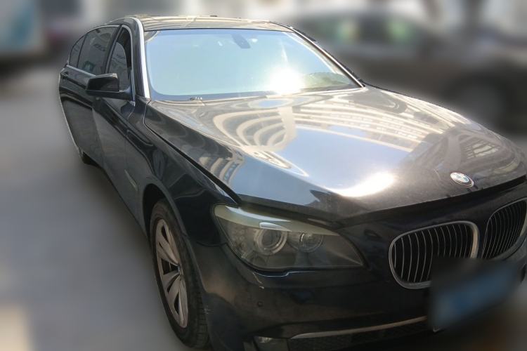 Used BMW 7 Series 2009 730Li Luxury Model Front Right 45 Deg