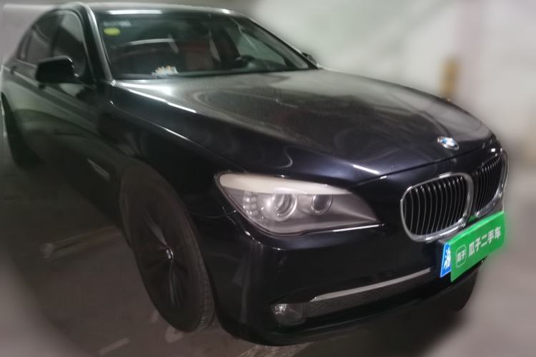 Used BMW 7 Series 2009 730Li Luxury Model Front Right 45 Deg