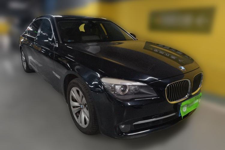 Used BMW 7 Series 2009 740Li Leading Model Front Right 45 Deg