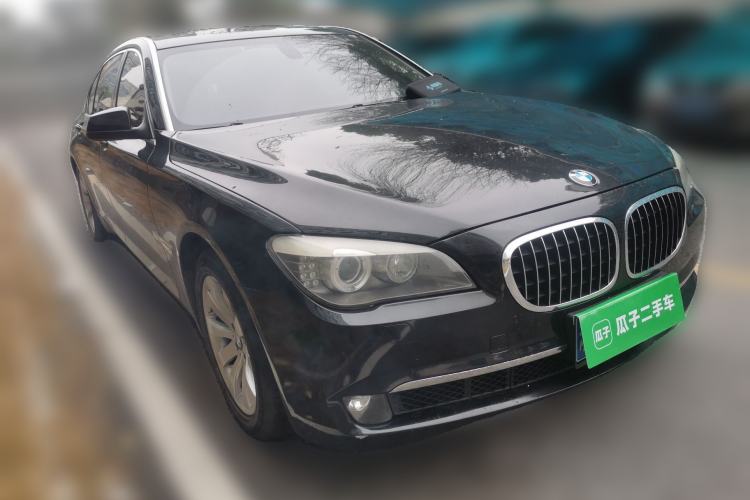 Used BMW 7 Series 2009 740Li Luxury Model Front Right 45 Deg