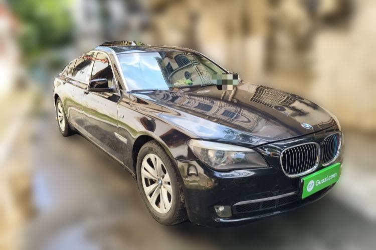 Used BMW 7 Series 2009 730Li Luxury Model Front Right 45 Deg
