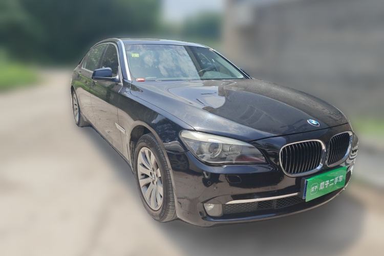 Used BMW 7 Series 2009 730Li Luxury Model Front Right 45 Deg