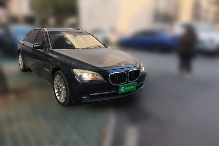 Used BMW 7 Series 2009 740Li Luxury Model Front Right 45 Deg