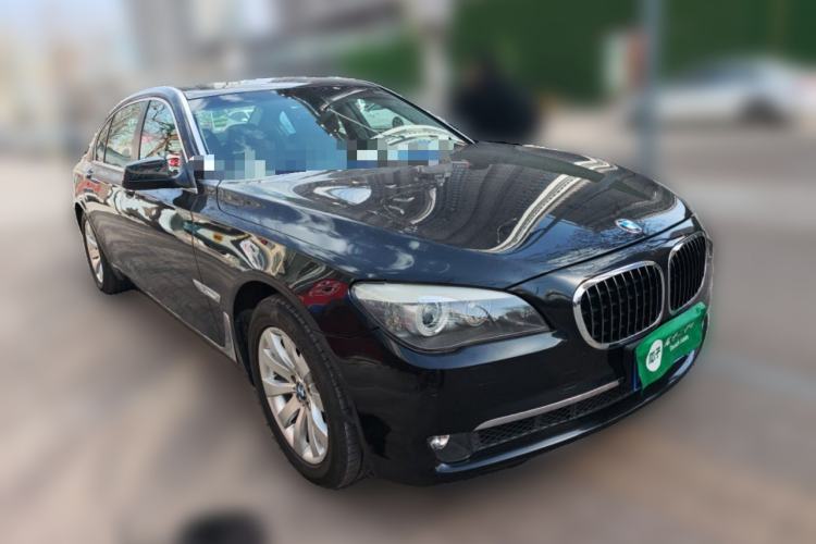 Used BMW 7 Series 2009 740Li Luxury Model Front Right 45 Deg