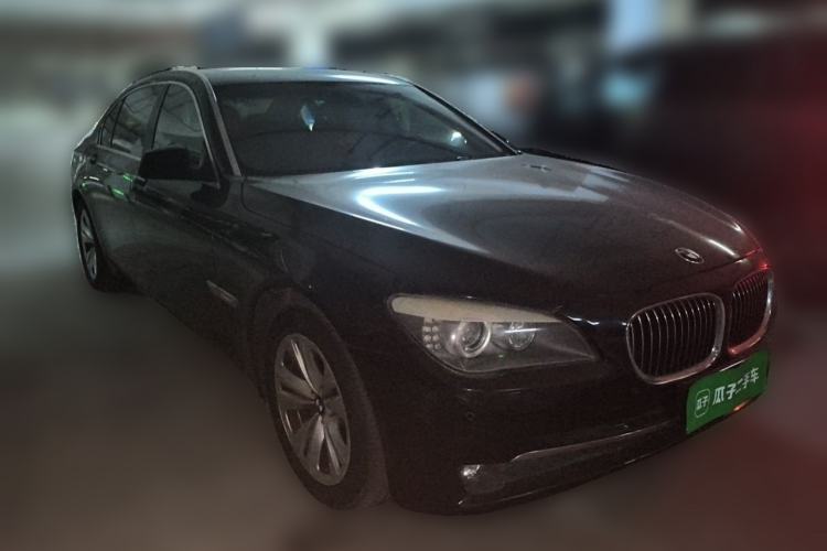 Used BMW 7 Series 2009 730Li Luxury Model Front Right 45 Deg