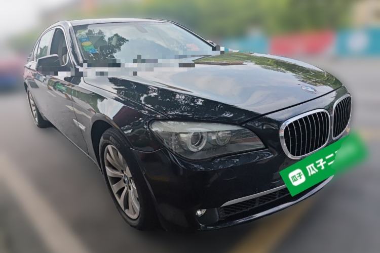 Used BMW 7 Series 2009 740Li Luxury Model Front Right 45 Deg