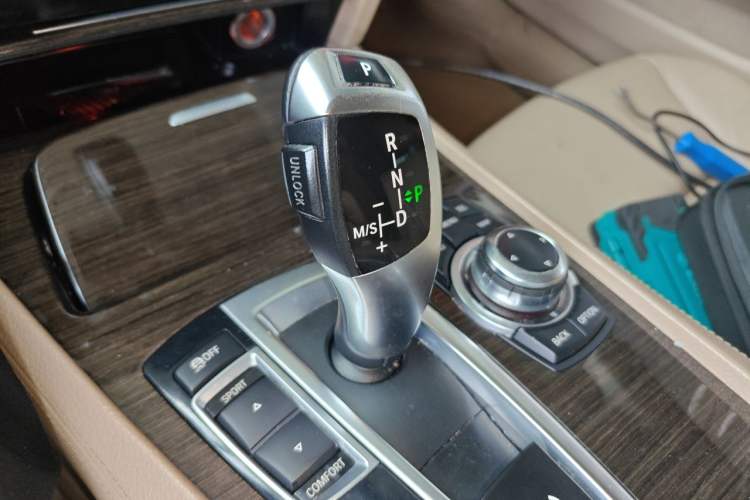 Used BMW 7 Series 2009 740Li Leading Model Gear Lever
