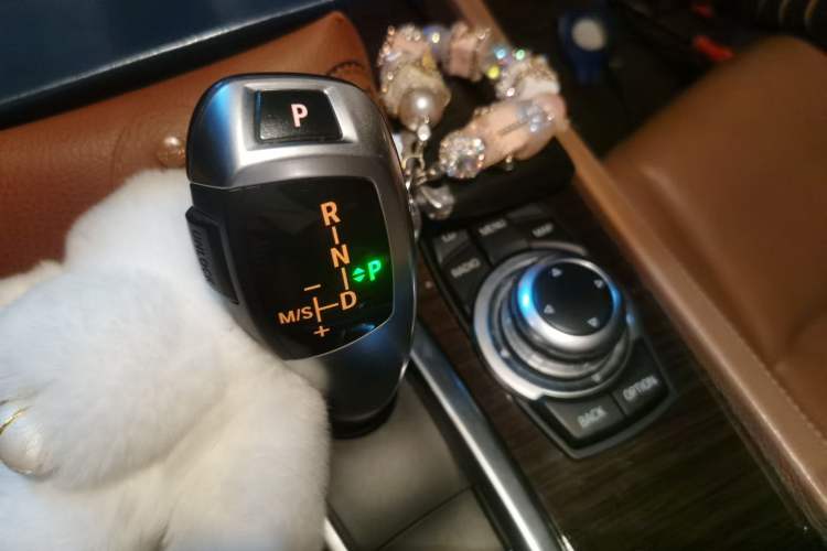 Used BMW 7 Series 2009 730Li Luxury Model Gear Lever