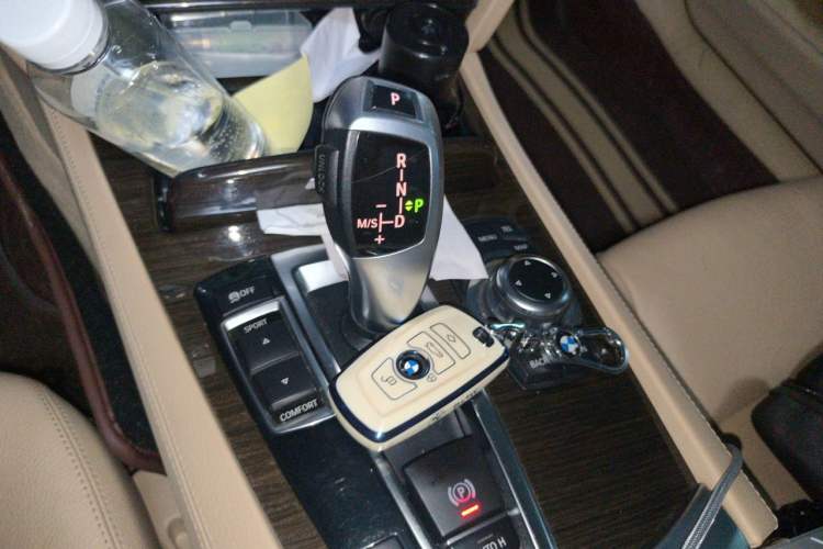 Used BMW 7 Series 2009 740Li Leading Model Gear Lever