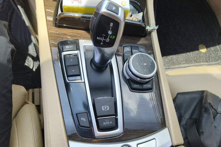 Used BMW 7 Series 2009 730Li Luxury Model Gear Lever