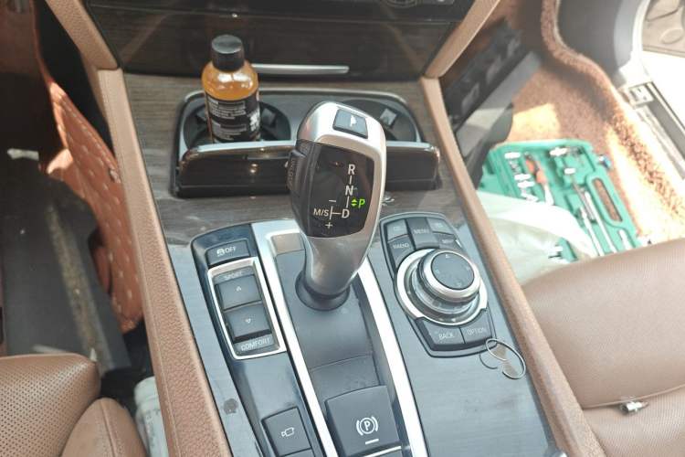 Used BMW 7 Series 2009 730Li Luxury Model Gear Lever