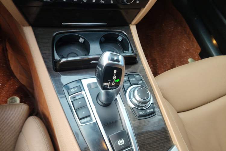 Used BMW 7 Series 2009 730Li Luxury Model Gear Lever