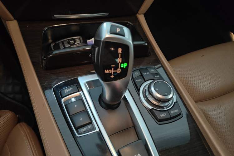 Used BMW 7 Series 2009 730Li Luxury Model Gear Lever
