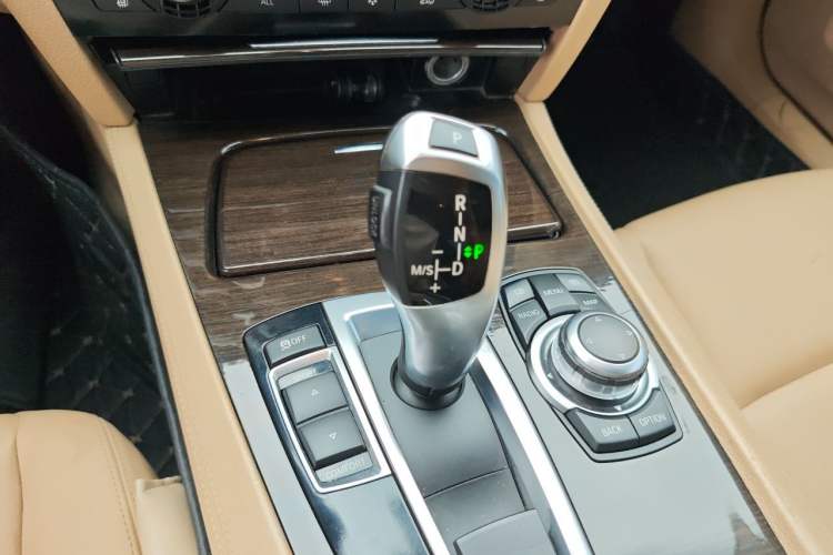 Used BMW 7 Series 2009 740Li Leading Model Gear Lever