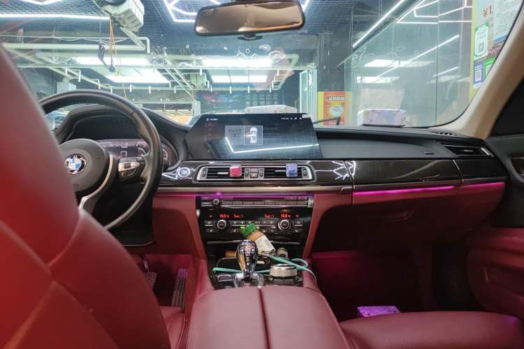 Used BMW 7 Series 2009 730Li Luxury Model Headliner