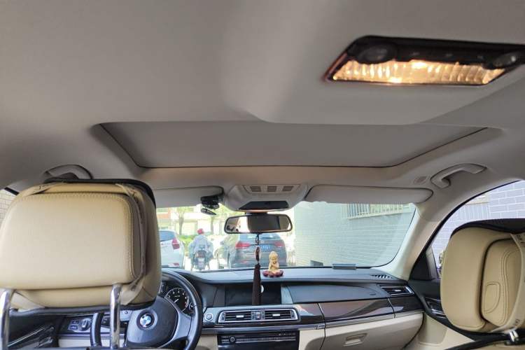Used BMW 7 Series 2009 740Li Leading Model Headliner