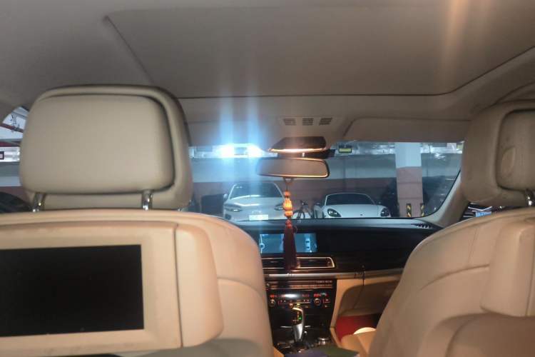 Used BMW 7 Series 2009 740Li Leading Model Headliner