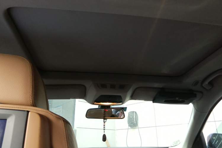 Used BMW 7 Series 2009 730Li Luxury Model Headliner
