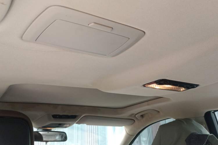 Used BMW 7 Series 2009 740Li Leading Model Headliner