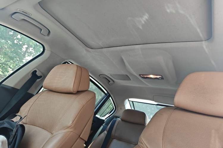 Used BMW 7 Series 2009 730Li Luxury Model Headliner
