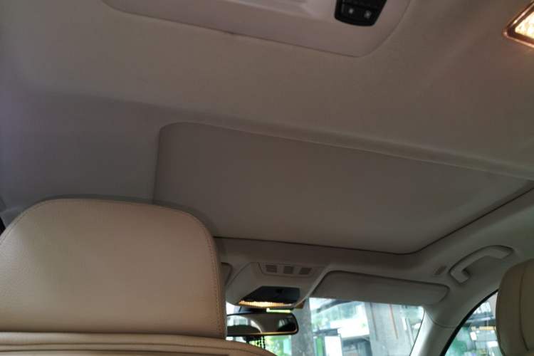 Used BMW 7 Series  Headliner