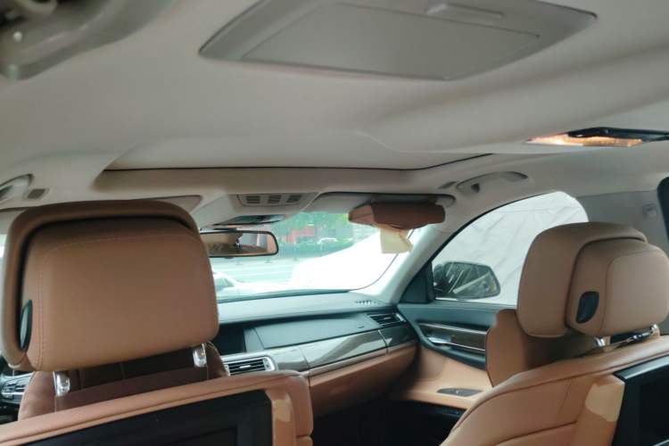 Used BMW 7 Series 2009 740Li Leading Model Headliner