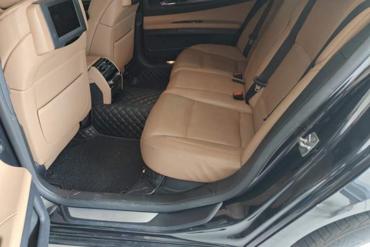 Used BMW 7 Series 2009 730Li Luxury Model Left Rear Seat