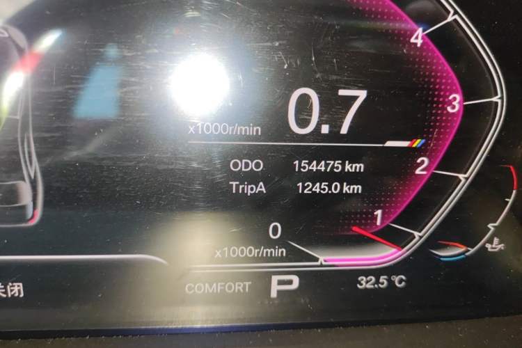 Used BMW 7 Series 2009 730Li Luxury Model Odometer Close Up