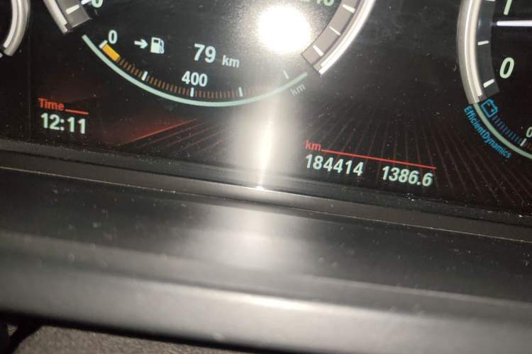 Used BMW 7 Series 2009 730Li Leading Model Odometer Close Up