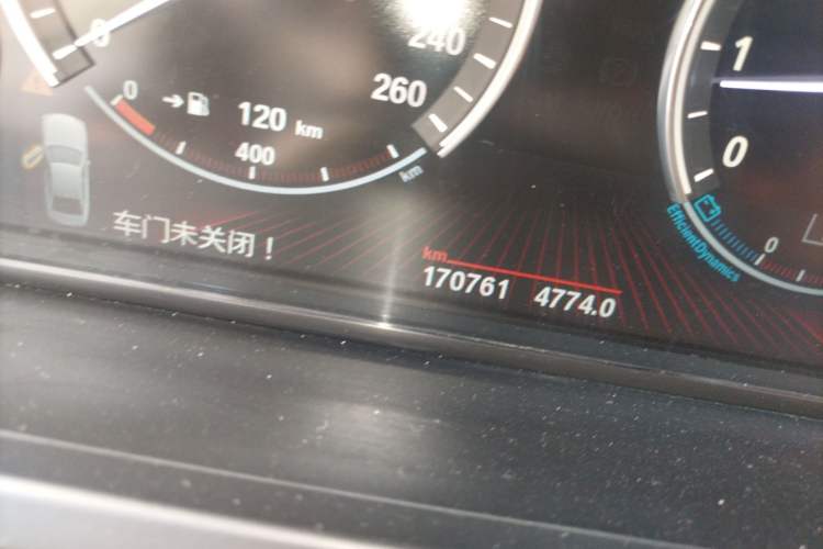 Used BMW 7 Series 2009 730Li Leading Model Odometer Close Up