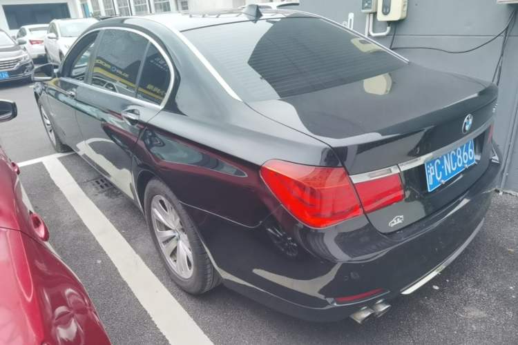 Used BMW 7 Series 2009 730Li Leading Model Rear Left 45 Deg