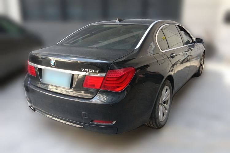 Used BMW 7 Series 2009 730Li Luxury Model Rear Right 45 Deg