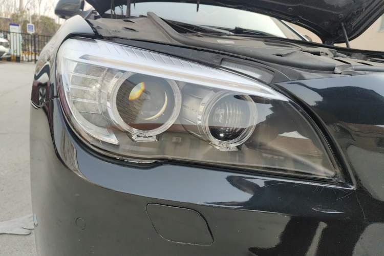 Used BMW 7 Series 2009 740Li Leading Model Right Front Headlight