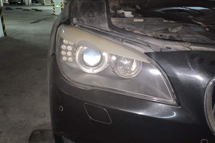 Used BMW 7 Series 2009 730Li Luxury Model Right Front Headlight
