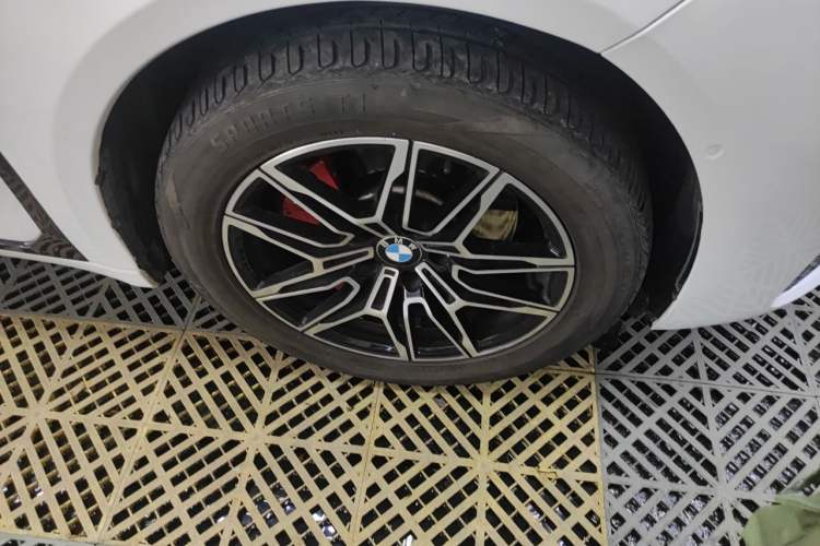 Used BMW 7 Series 2009 730Li Luxury Model Right Front Wheel Hub