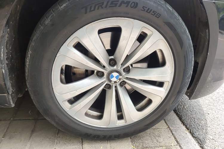 Used BMW 7 Series 2009 730Li Leading Model Right Front Wheel Hub