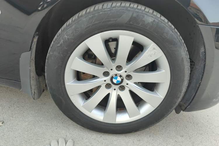 Used BMW 7 Series 2009 740Li Leading Model Right Front Wheel Hub