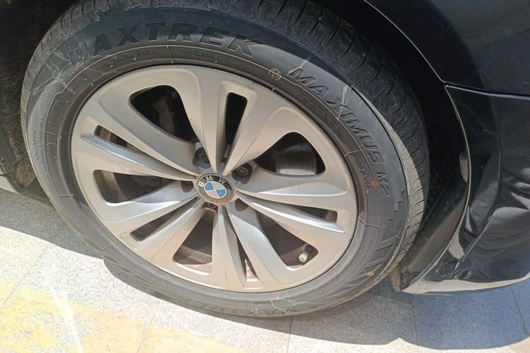 Used BMW 7 Series 2009 730Li Leading Model Right Front Wheel Hub
