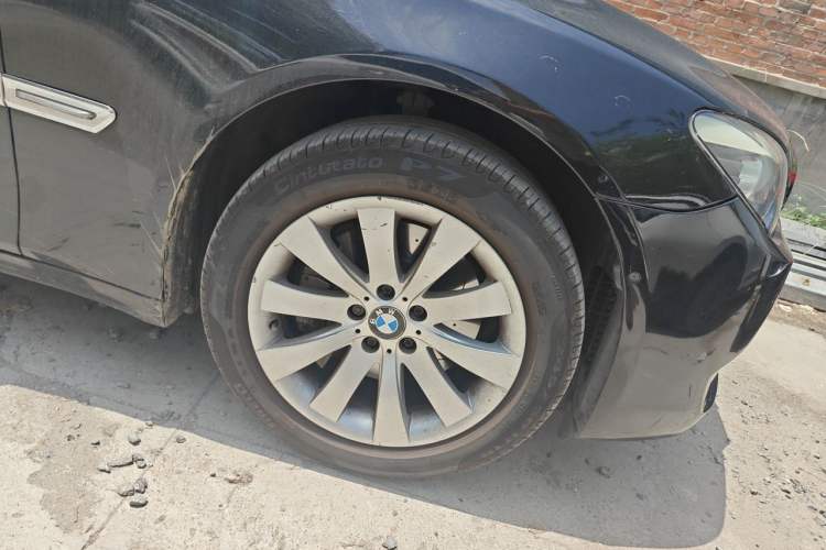 Used BMW 7 Series 2009 730Li Luxury Model Right Front Wheel Hub