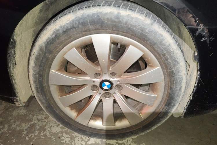 Used BMW 7 Series 2009 740Li Leading Model Right Front Wheel Hub