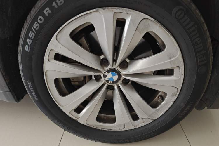 Used BMW 7 Series 2009 730Li Luxury Model Right Front Wheel Hub