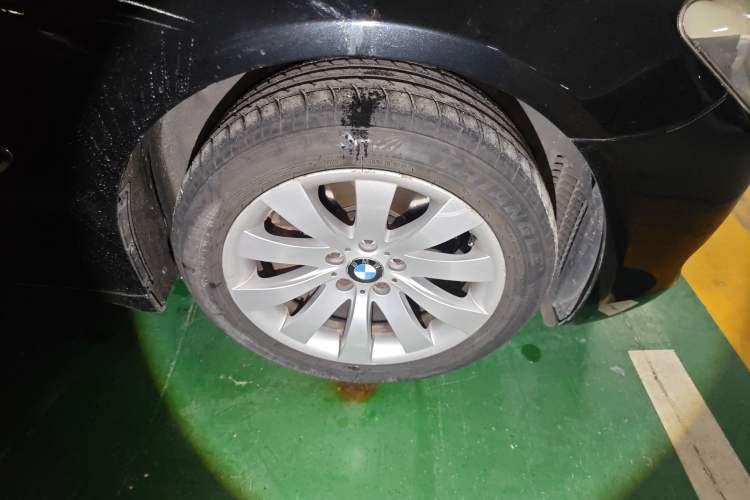 Used BMW 7 Series 2009 740Li Leading Model Right Front Wheel Hub