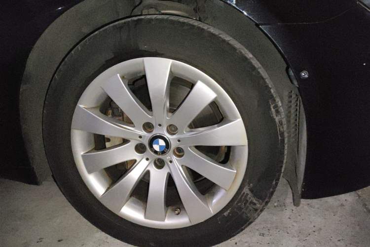 Used BMW 7 Series 2009 740Li Luxury Model Right Front Wheel Hub