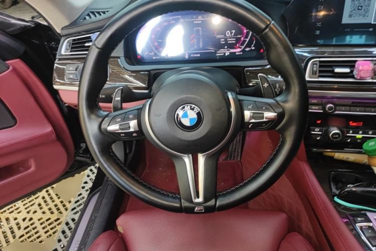 Used BMW 7 Series 2009 730Li Luxury Model Steering Wheel
