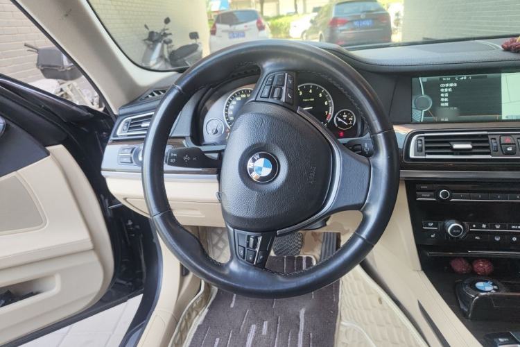 Used BMW 7 Series 2009 740Li Leading Model Steering Wheel