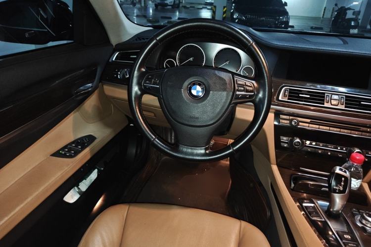 Used BMW 7 Series 2009 740Li Leading Model Steering Wheel
